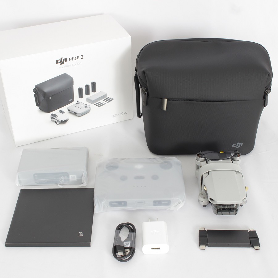 【ポイント2倍！お買い物マラソン】【未使用】DJI Mini 2 Fly More Combo MI2CP2 ドローン 空撮カメラ ミニ フライモアコンボ 本体