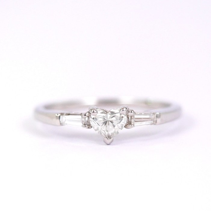 ハートシェイプダイヤモンド0.30ct プラチナリング ダイヤモンド0.2ctレディース 指輪