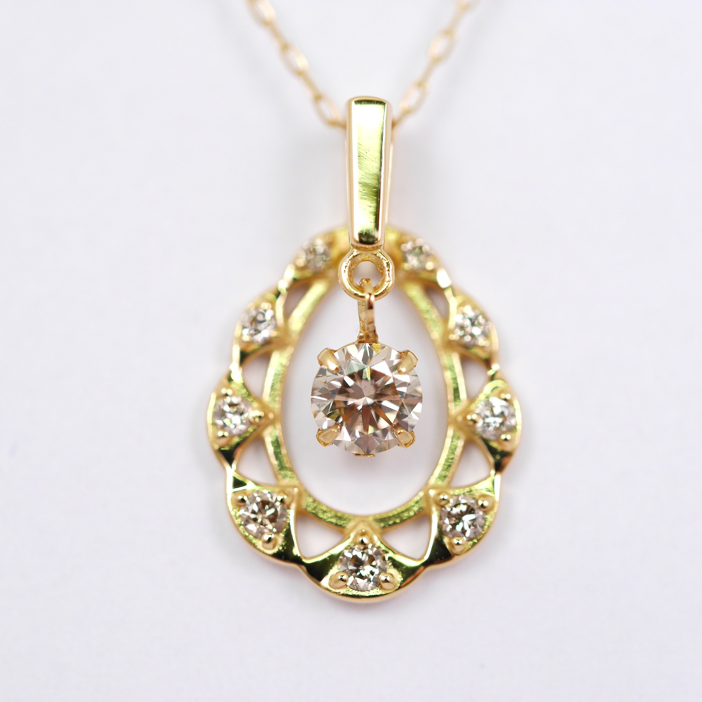 シングルダンシングストーン K18　ダイヤモンド0.25ct　ペンダントネックレス｜REGGINA JEWELRY レッジーナ
