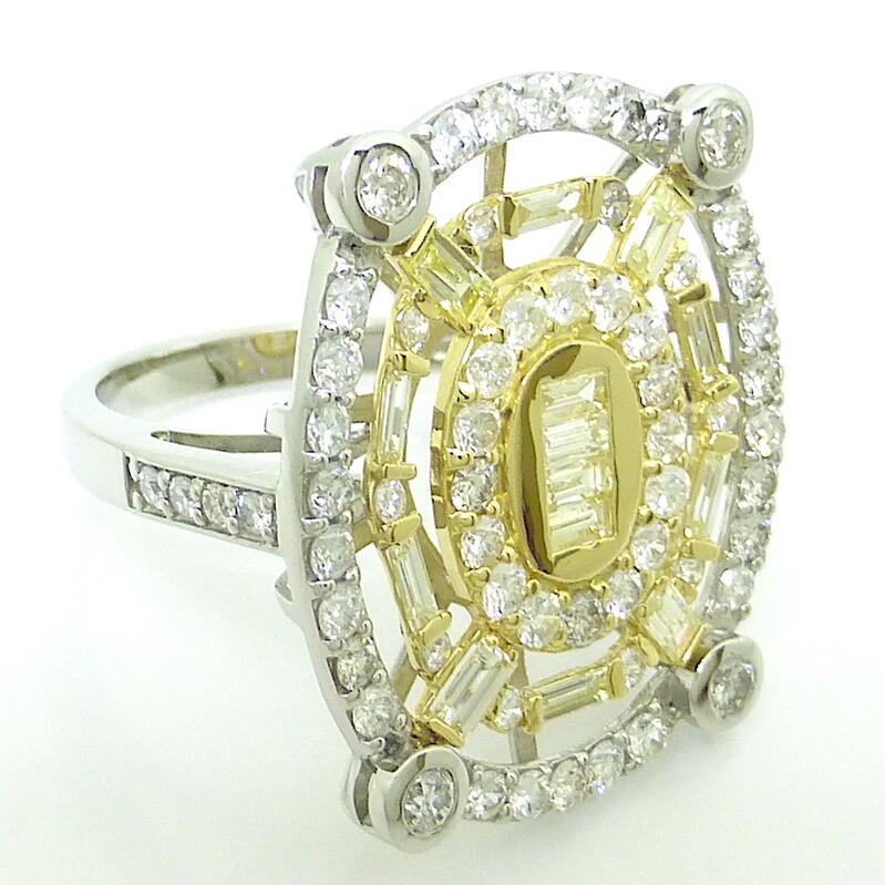 ダイヤモンド プラチナ ゴールド　リング　2.00ct　オーバル　レディースリング　ジュエリー