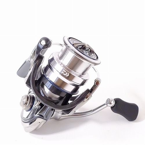 〇DAIWA 18イグジスト LT3000-CH 055720 ダイワ スピニングリール Wh