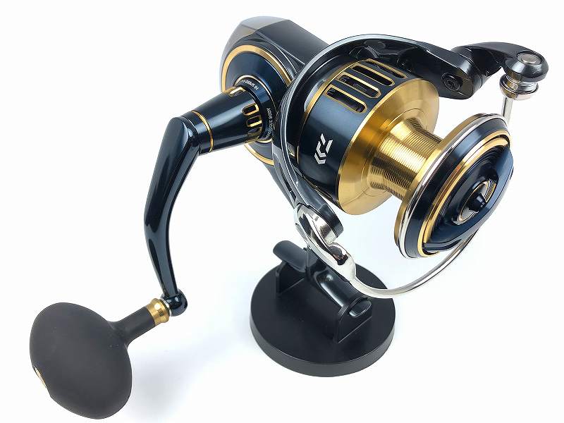 DAIWA - ★★DAIWA ダイワ  20ソルティガ8000H キズ有  スピニングリール　箱、ポーチ付 00065002 DAIWA - DAIWA ダイワ 20ソルティガ8000H キズ有 スピニング