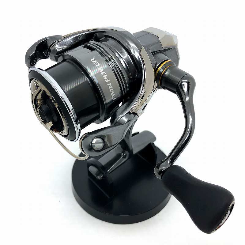 【中古】 wa◇119 SHIMANO TWIN POWER C2000SHG 049216 シマノ 26ツイン力強さ スピニングリール 釣具 木管 【T-10128】