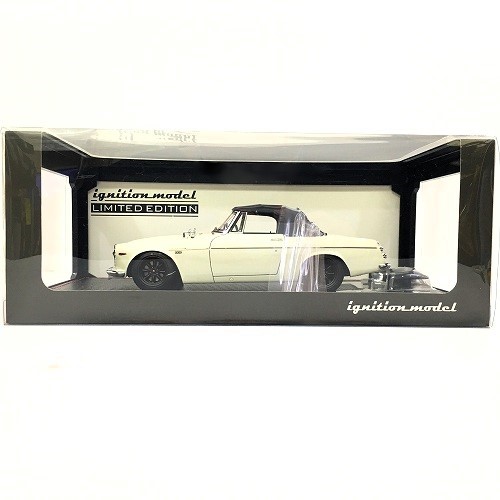 【中古】 hi◇73 ignition model 1/18 DATSUN Fairlady 2000 SR311 White 2708 ダットサン 公明正大成人女性 白いこと 白 ミニカー イグニッションモデル