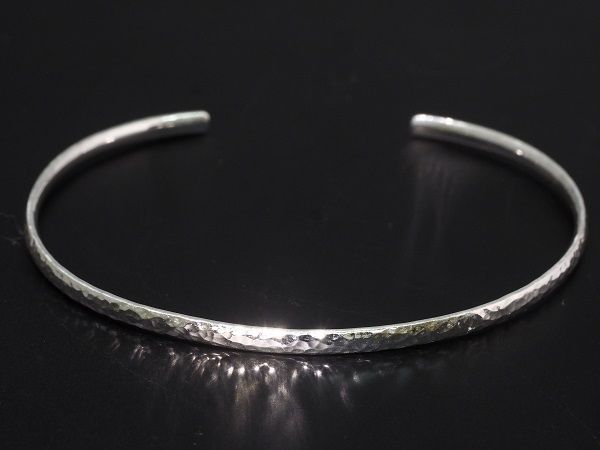 専用　sterling tahe ナバホ族 バングル ブレスレット 楽天市場】【FUNNY公式ストア】 ナバホ族 Elaine Tahe ワイヤー