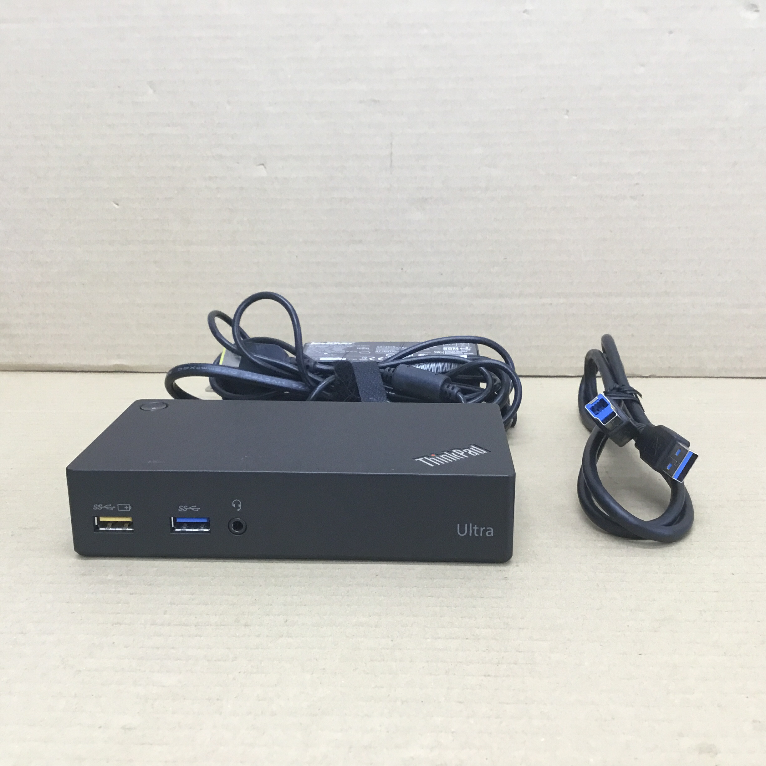 新品未開封 レノボ Lenovoウルトラドック-90W電源アダプター 4X20V24710 ThinkCentre 90W ACアダプター 2 (スリムチップ) 1台