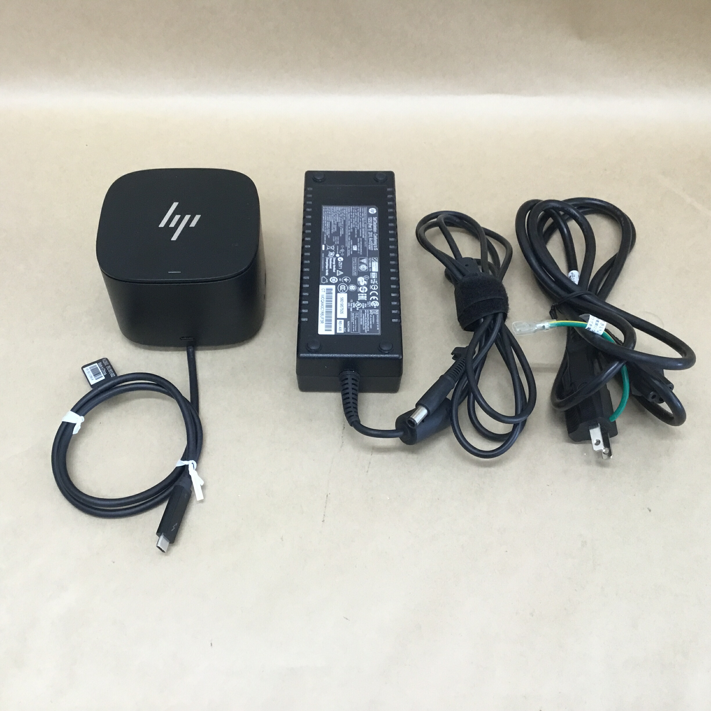 【中古】 HP Thunderbolt Dock 120W G2 HSN-IX01 ワット数アダプタ付き添い人 貨物輸送 無料 14時までの ご申しつける 即日送りとどける