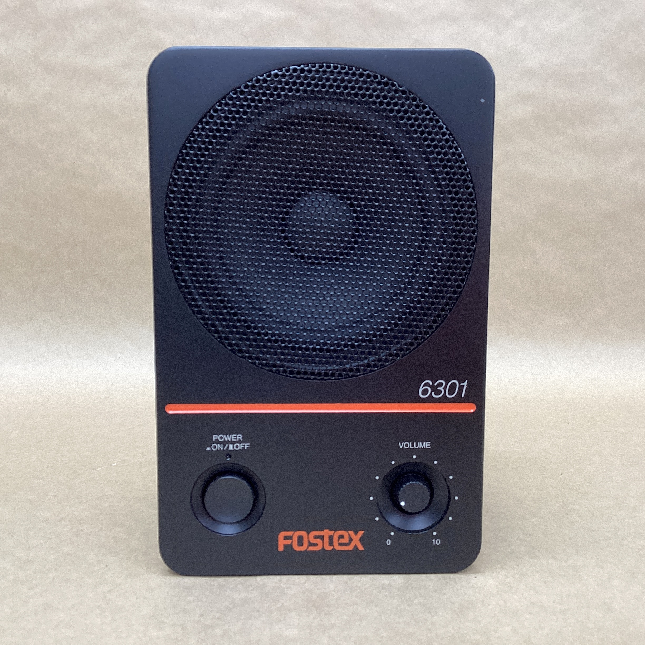 【中古】 FOSTEX パワードモニタースピーカー 6301NE 20W 放送・設備向け定番の小型業務用モニター アンプ内蔵 Class-D XLR対応 送料 無料 14時までの ご注文 即日発送