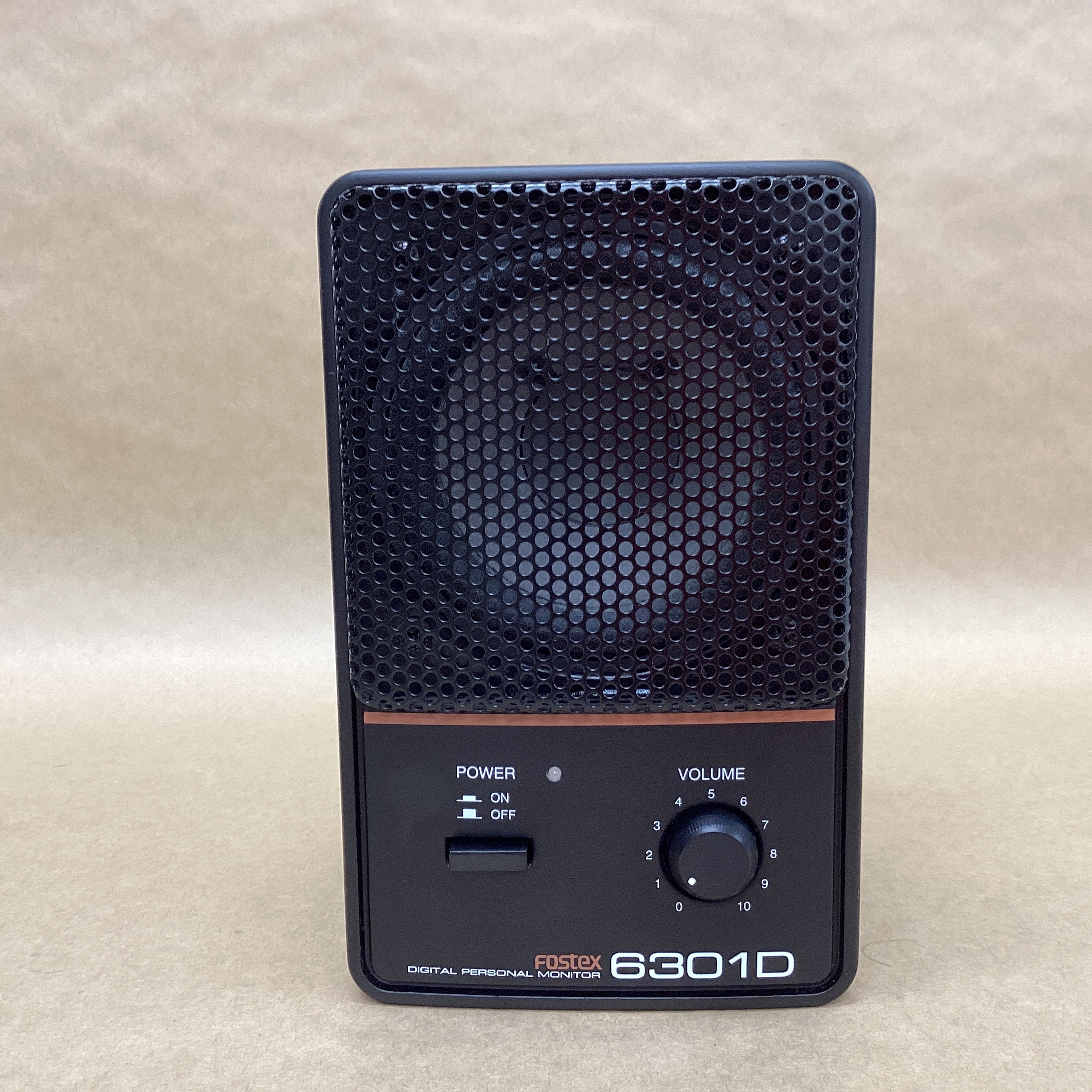 【中古】 FOSTEX 御役目用 パワードモニタースピーカー 6301D 20W アンプリファイアー内蔵 XLR相応う 貨物輸送 無料 14時までの ご申しつける 即日送りとどける