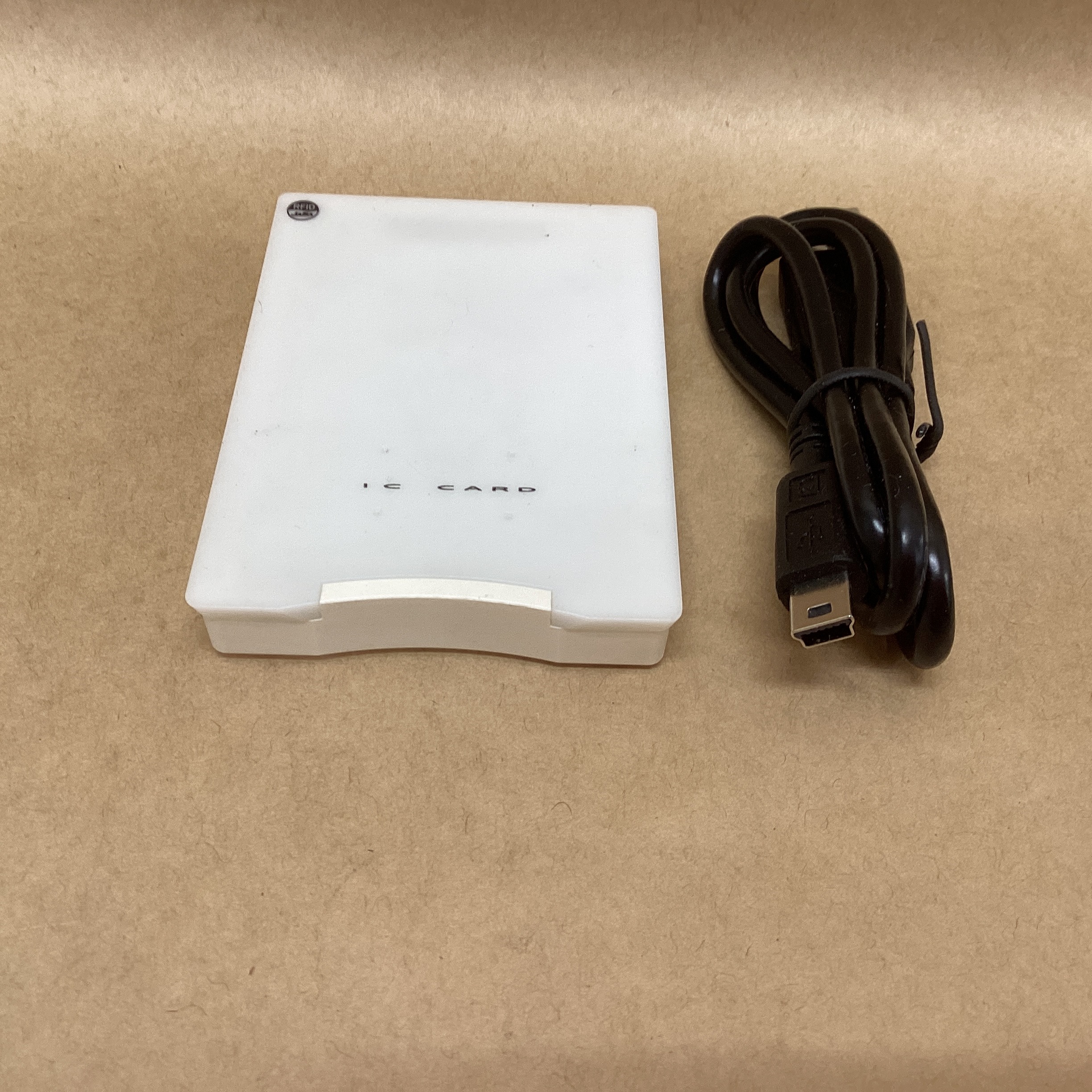 【中古】 GL SOLUTIONS マルチ集積回路歌留多主導者 XR06U-TI USB FeliCa MIFARE 勤怠管理すること 入退室管理すること 繋ぎ合わせる有線テレビ 貨物輸送 無料 14時までの ご申し付ける 即日送りとどける