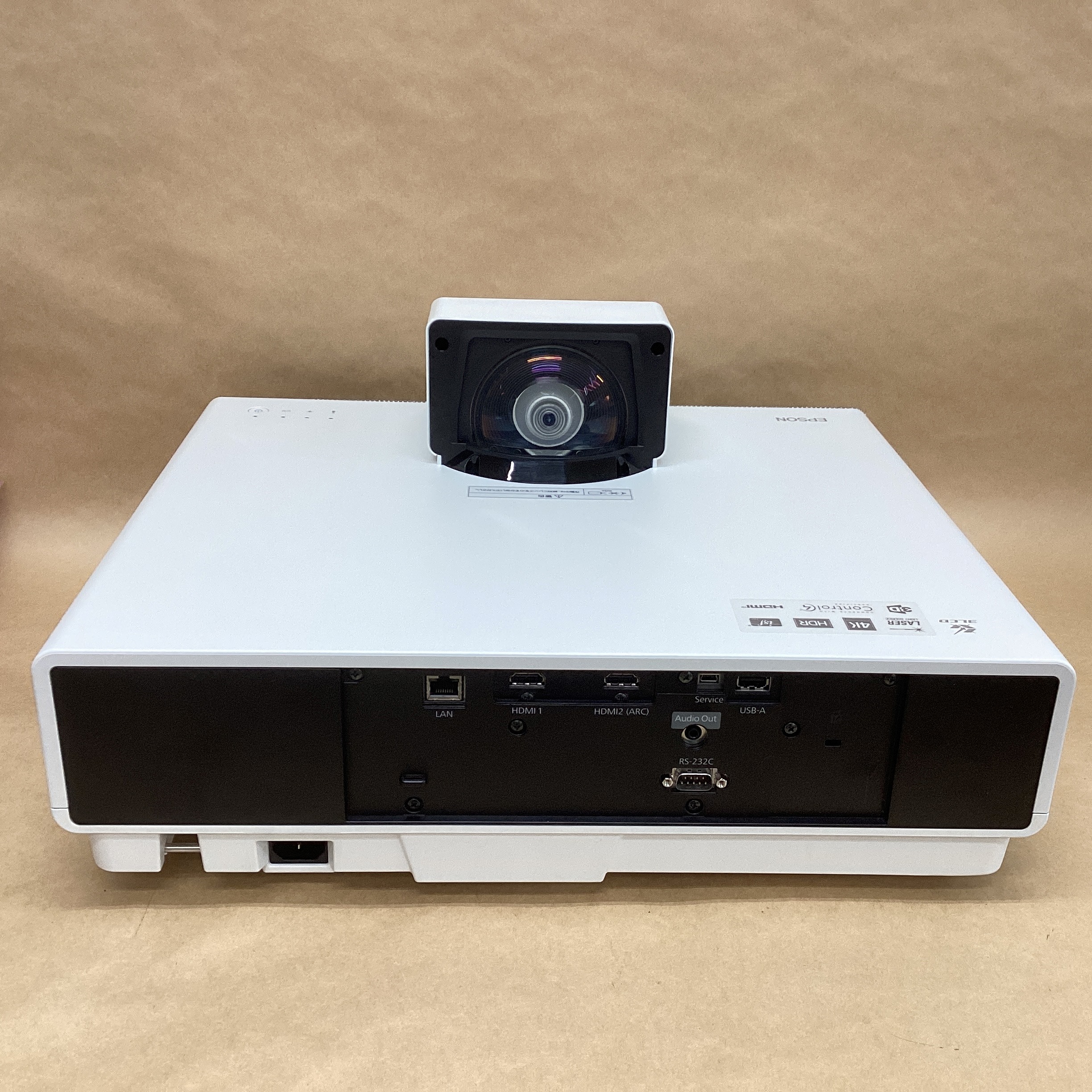 【中古】 照明ランプ当てはめる5899第四次元 エプソン レーザ映写機 EH-LS500W 4000ルメーン 超短興味の中心 4K相応う Android TV HDMI有線テレビ 繋ぎ合わせる有線テレビ 遠隔操作 書きあらわす書付き添い人 貨物輸送 無料 14時までの ご申しつける 即日送りとどける