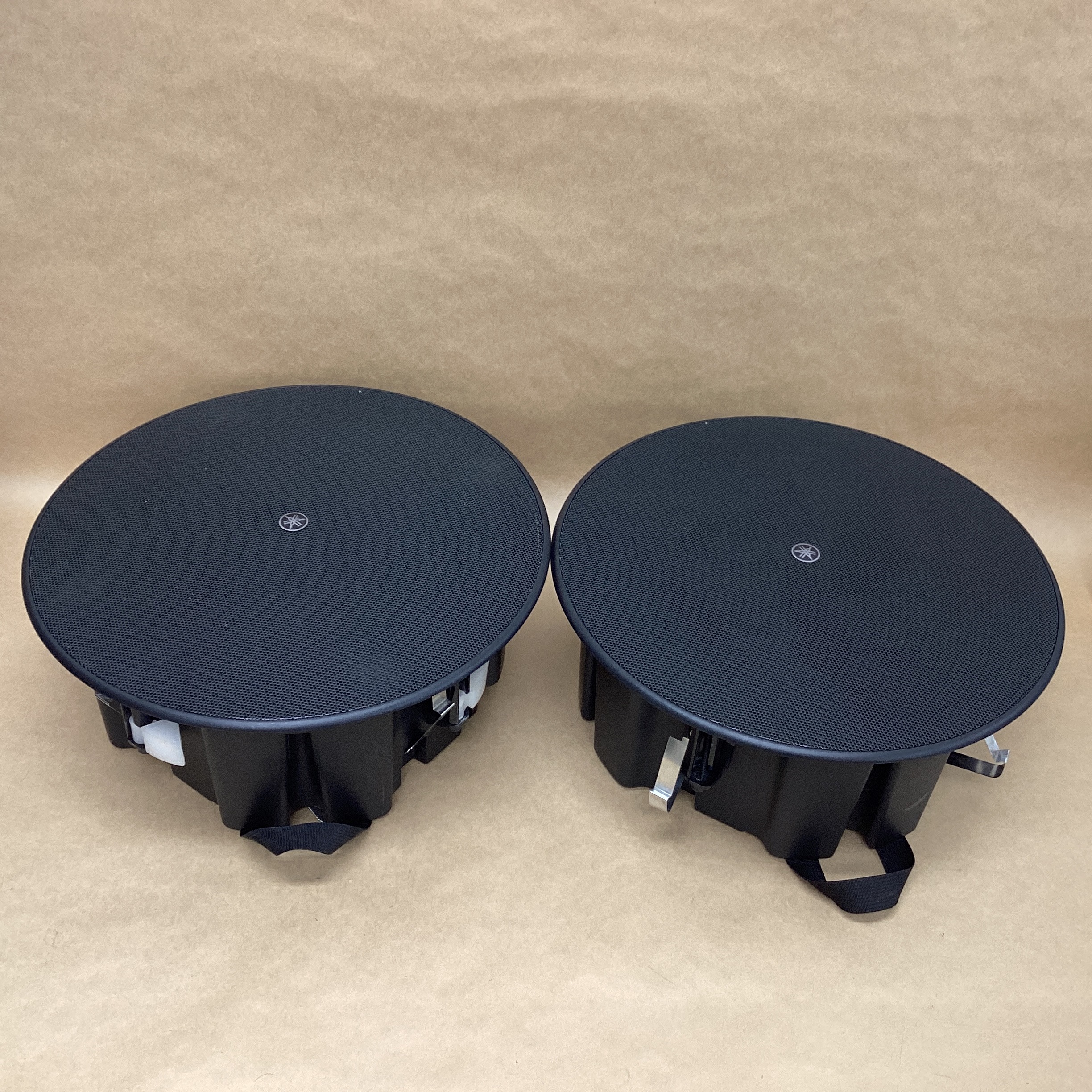 【中古】 【2台セット】 ヤマハ 天井埋込型シーリングスピーカー VXC5F 4.5インチ 40W 100V対応 ブラック 汚れ小有り 送料 無料 14時までの ご注文 即日発送｜Rehan PC