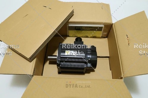 【新品★適当お願いごと書★税込 】 YASKAWA SGMSV-10A3A21【６ヶ月引き受ける】