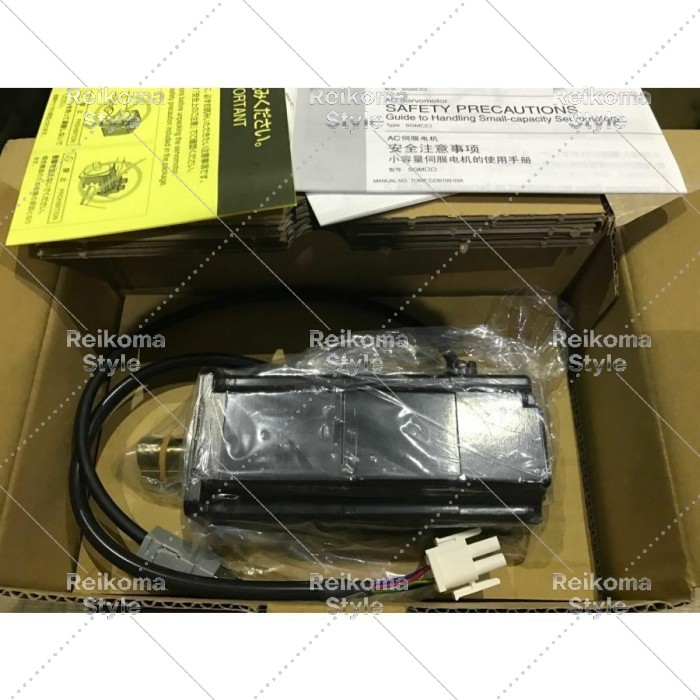 【新品★貨物輸送無料】目あたらしい新品サーボ原動機SGMAH-02A1F61 【６ヶ月引き受ける】