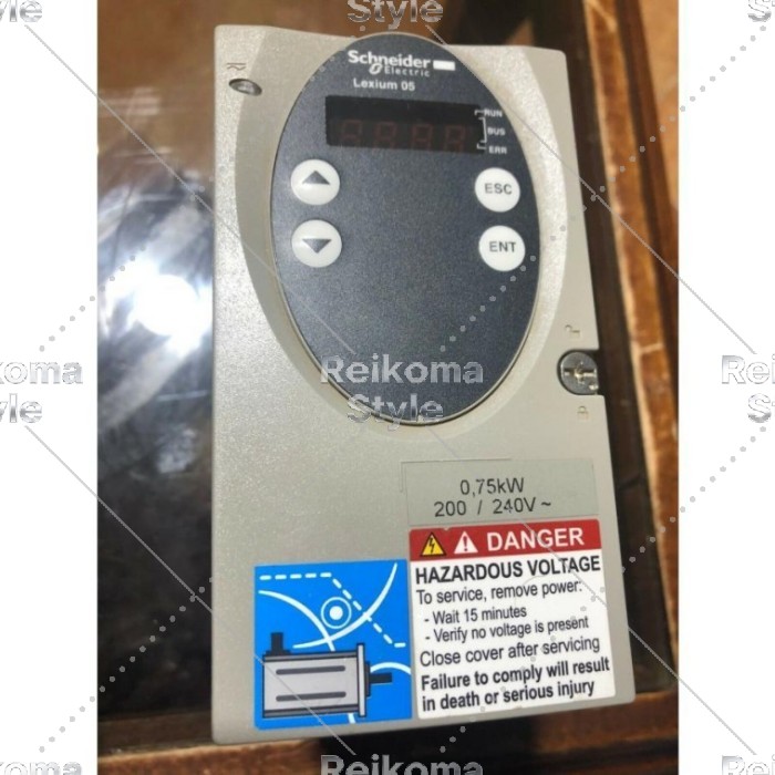 【新品★適当お願いごと書★税込】サーボ制御装置 LXM05CD10M2 【6ヶ月引き受ける】