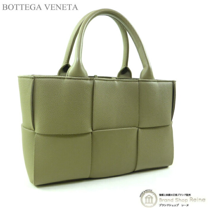 Bottega ボッテガヴェネタ ミディアム バウレット バッグ 新作 Bottega ボッテガヴェネタ ミディアム バウレット バッグ 新作