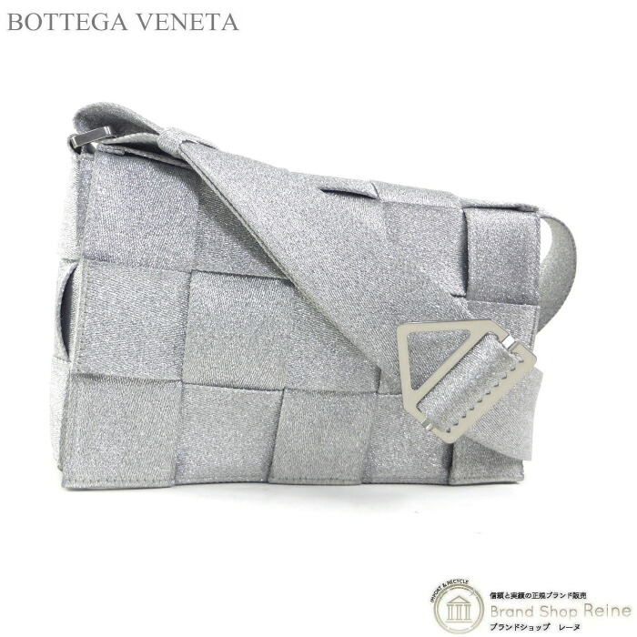 【2,000円OFFクーポンでお得！】ボッテガ ヴェネタ （BOTTEGA VENETA） マキシイントレチャート ウェビングカセット キャンバス ショルダー バッグ 680513 シルバー【中古】｜ブランドショップ　Reine