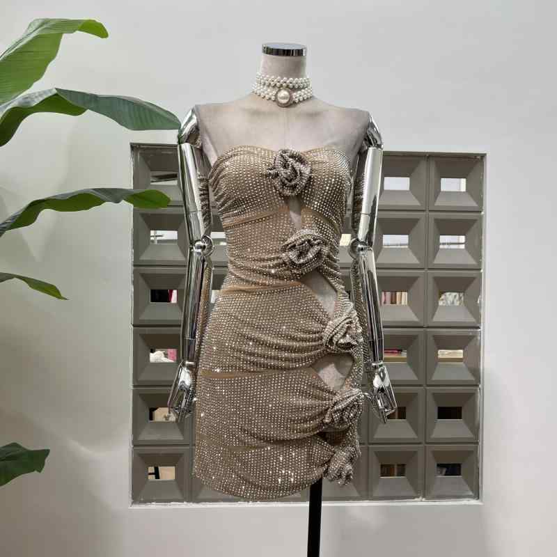 衣装 レディース ベアいの一番 きつい ミニ丈 袖なし 立体御花 主題 生産ライン石ころ くり抜き 青写真 重工 ビジュー 盛りだくさん 晴れ晴れしい キャバドレス 艶っぽい 寄りあい キャバ嬢 野球クラブ お召しもの カーキ