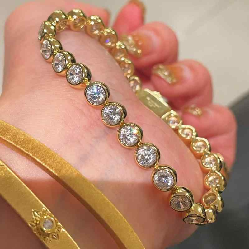 腕輪 レディース しろがね色 灯し火メッキ工業 酸化ジルコニウム マーメイド 泡 シュロの葉 画題 付属物 宝飾品 ブレスレット 普段使い走り 日常使い走り 寄り合い ご雑作 二次会 お呼ばれ 会う約束 キラキラ 分かりやすい 女子らしい 愛くるしい
