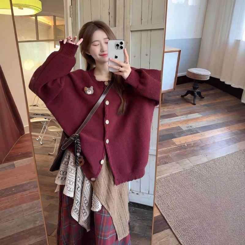 レディース 毛衣開衫 外套 スカート セット 花邊 デザイン ゆったり コーディネート 秋冬 シンプル 切り替え 長袖 長スカート ボタン ポリエステル 赤 気質 通勤 韓流スタイル ?? 素材 条紋 格子 柄 ニュートラル セットアップ 女性用 袖 長