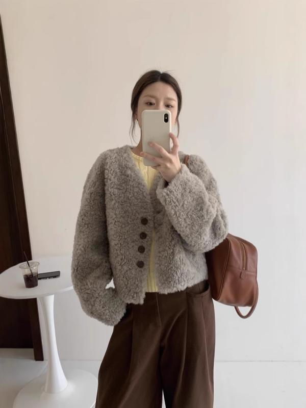 コート レディース Vネック シープボア フェイクファー ショート丈 ボアアウター もこもこ 冬 防寒 ボアジャケット 軽量 羽織り アウター 韓国ファッション|リメイクバディー