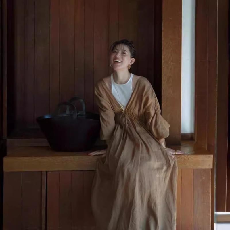 衣装 レディース 苧麻 綿織物 うつり変わり Vのど首 超長袖 ゆったり腰 ラウンドスコート 春夏 人となり 通い 純色 白 ゆったり影ぼうし ひと休み 溜まり場 広広とした ゆったり風 図案化 非定型的 基本原則 単品 中長丈 セットアップ 吊り下げ 袖 袖丈 レディースファッション-ボトムス