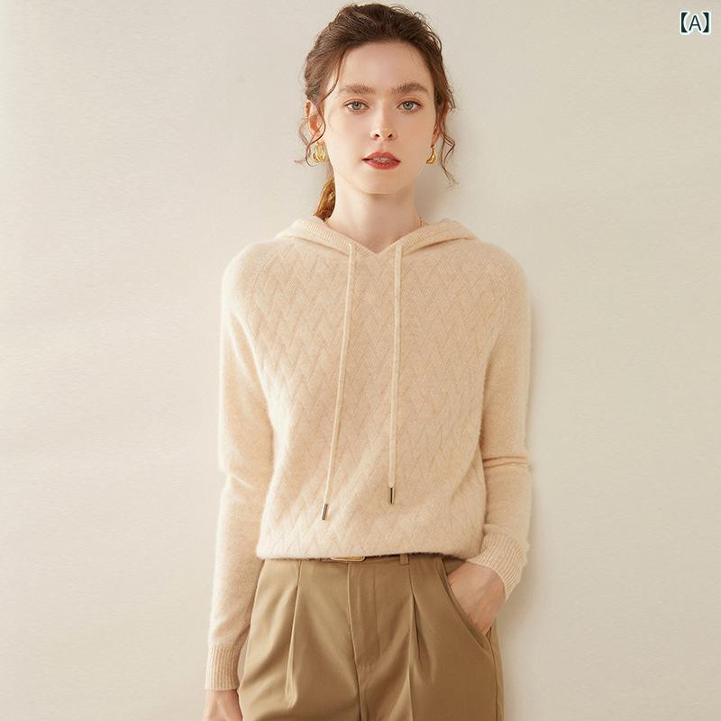 秋冬の かぶり笠の カシミールの プルオーバーの 御上さんの 新型の 長袖の 中に 韓国 版の 飾り気の無いな メリヤスの 厚地の外套の 毛糸を 掛けて 底を 打ちます。