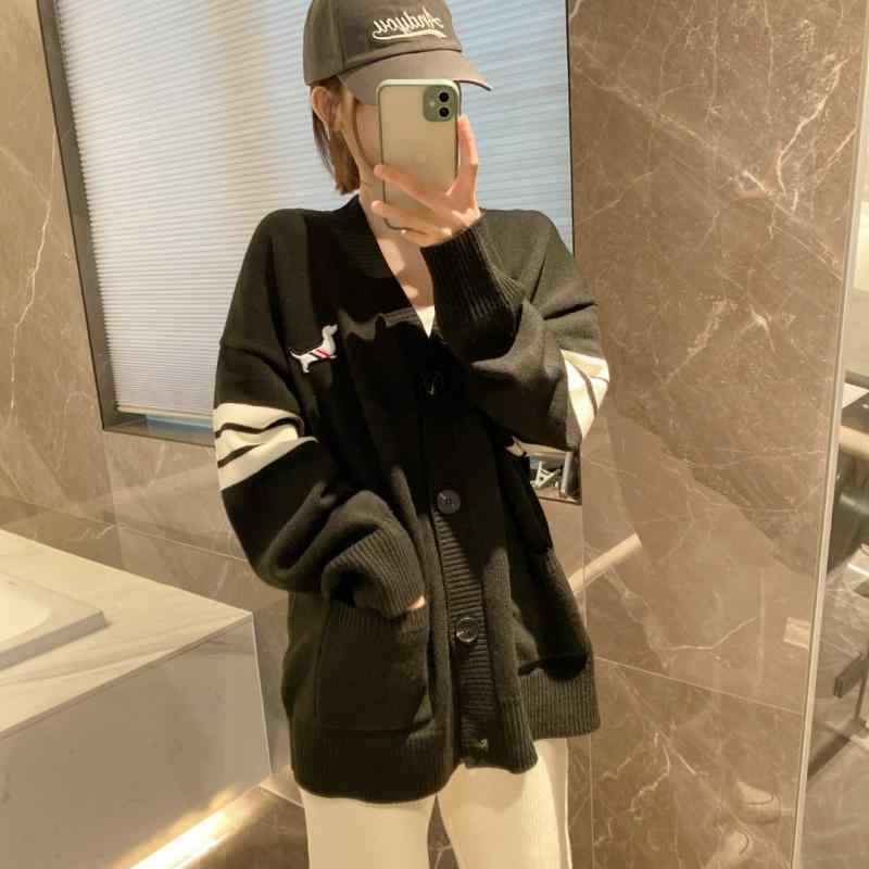 毛衣 開衫 秋冬 メンズ レディース ゆったり 広広とした 韓国風 犬ころ刺しゅう 長袖 Vのど首 絨毛 編み物 厚地の外套 上衣 黒 薄墨色 ゆったり影ぼうし 日常使い走り 軽さ 優しいこと 日韓心地よい