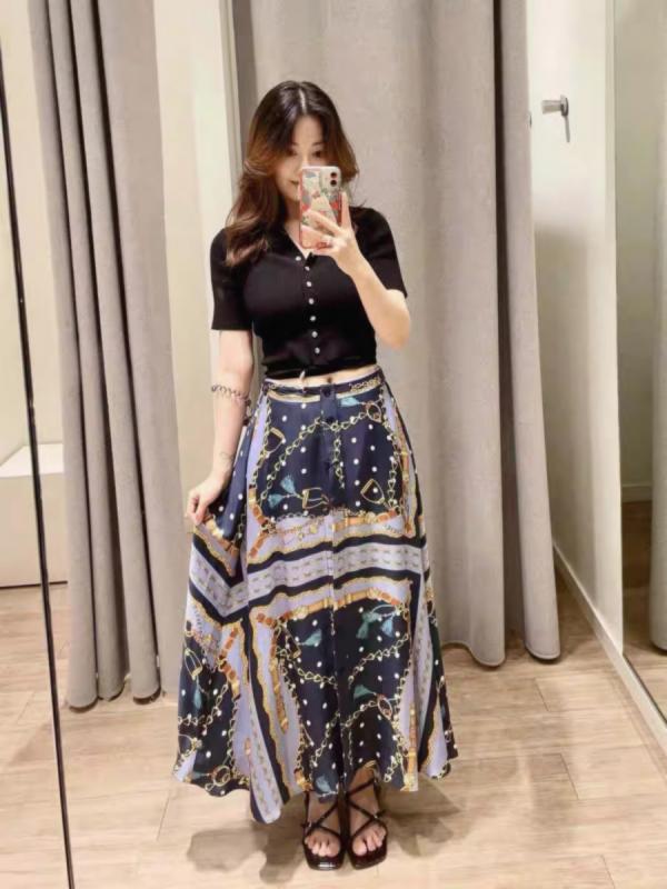 スコート レディース 秋冬 ロングスコート マキシスコート さる股引き A伝達ルート 開き うつり変わり 花柄 ボタニカル レトロ エスニック 民族風 心地好い ゆったり 体型取りまかなう 雅びやか へばり着く衣料繊維 人絹