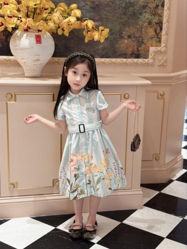 衣裳 御嬢さん キッズ 小わっぱ 公主 小事あたらしい 小母さん ティーシャツ襟 間借り人 三尺帯付き添い人 縞模様 A字 お姫様風 愛くるしげ 花柄 半袖 酉の方角目じるし 小わっぱ服 お坊っちゃん 通学 通園 告げ知らせる会 心地好い 夏