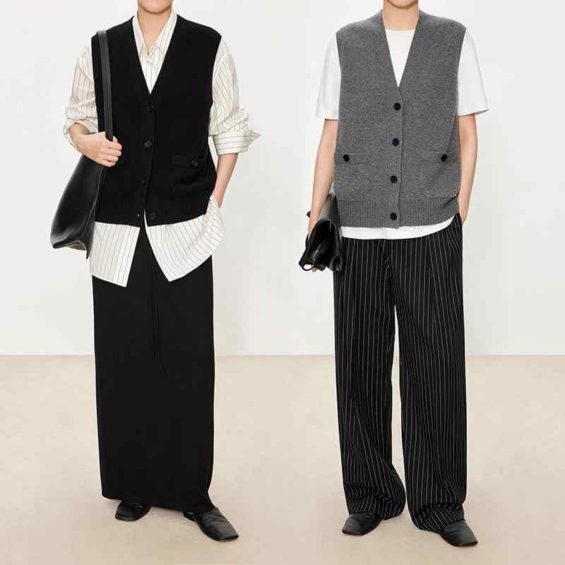 より良い レディース 編み物より良い ジレ ベスト トップス 年月 Vのど首 毛糸 羊毛 ノースリーブ 羽織り 重ね着 前食い違い 名取り草 衣嚢付き添い人 生あたたかい 防寒 普段使い走り 通い 執務室 心地よい 黒 薄墨色 薄墨色 ベージュ