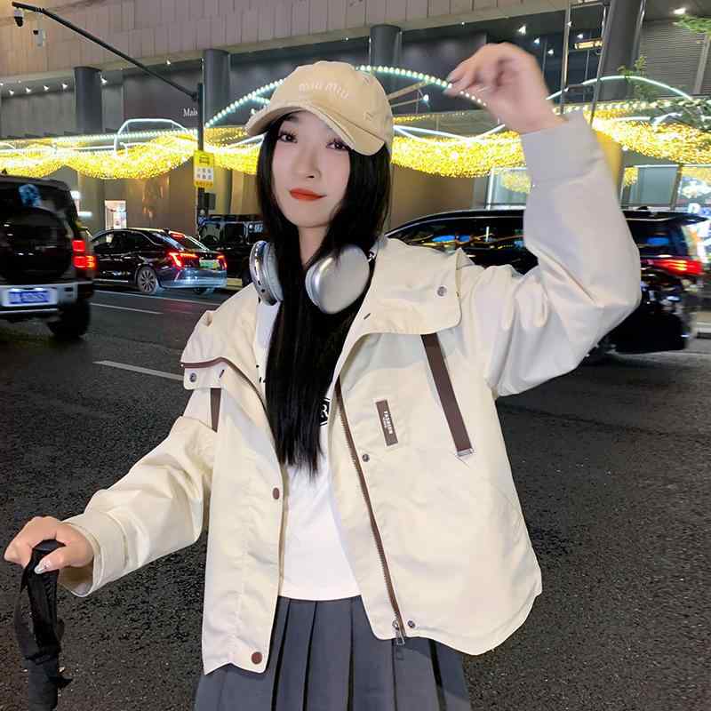 山岳パーカー レディース アウター 上衣 前掛け 山登り服 撥水 防風 ボンネット付き添い人 遊撃手丈 クロップド丈 軽さ 心地好い 上衣 厚地の外套 長袖 通い 通学 アウトドア 運動競技 旅する 成年者 今めかしい サクラ色 杏 黒