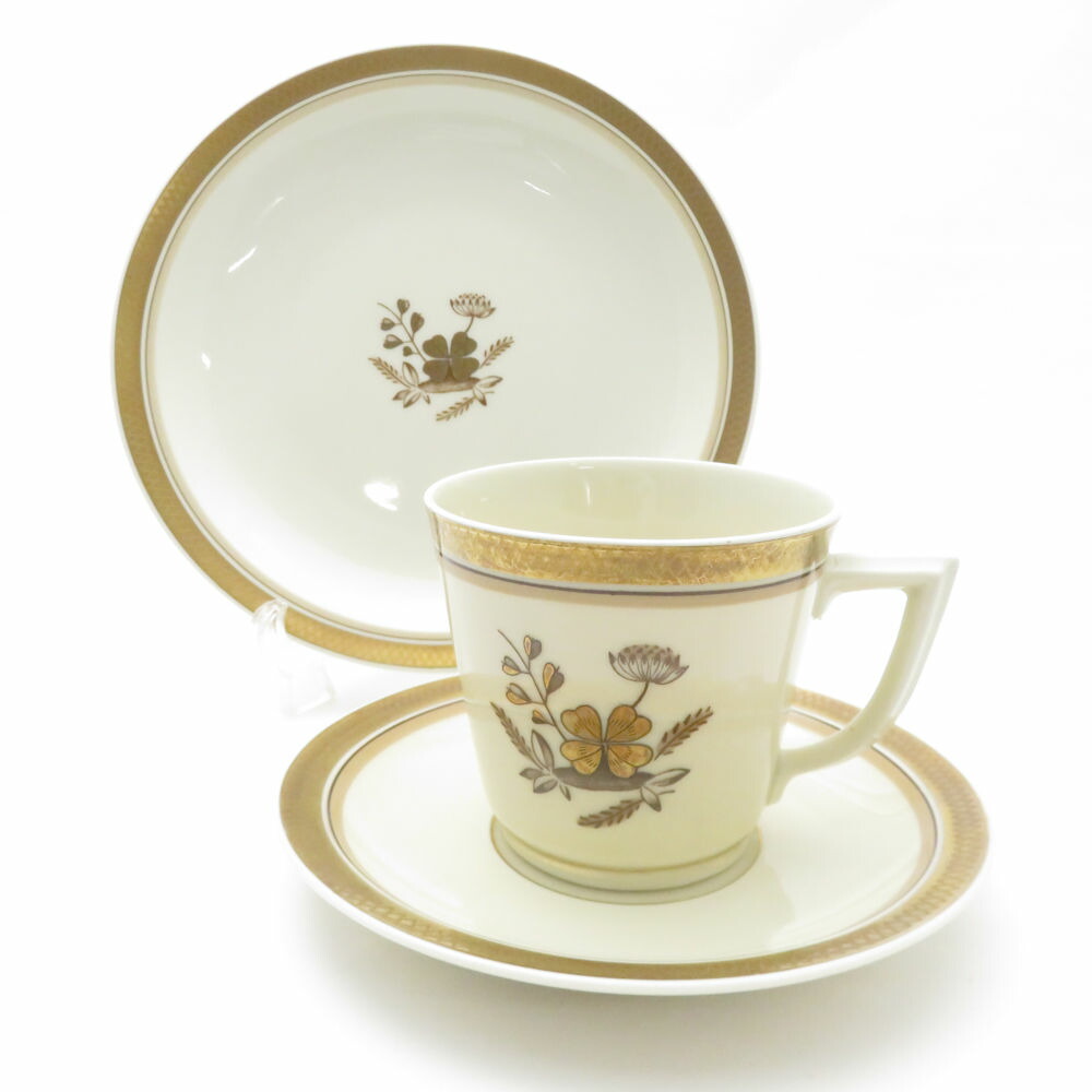 美品 ROYAL COPENHAGEN ロイヤルコペンハーゲン ゴールデンクローバー 優勝杯＆平円盤 中皿 2点 3重協奏曲 乾荒原一皿 食麺麭 西洋菓子 SU8446F 【中古】
