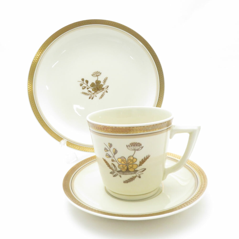 美品 ROYAL COPENHAGEN ロイヤルコペンハーゲン ゴールデンクローバー 優勝杯＆平円盤 中皿 2点 3重協奏曲 乾荒原一皿 食麺麭 西洋菓子 SU8447F 【中古】