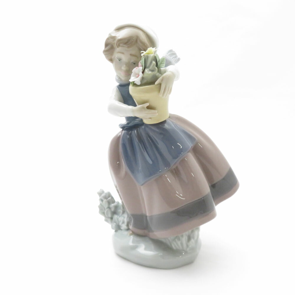 A1100-3/LLADRO/リヤドロ/シャイな少女/フィギュリン/陶人形/ 美品 LLADRO リヤドロ 5455「きれいにしましょうね」 フィギュ