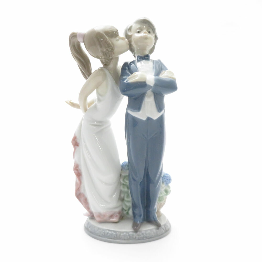 楽天市場】美品 LLADRO リヤドロ 5292「恋の花が咲く」 フィギュ