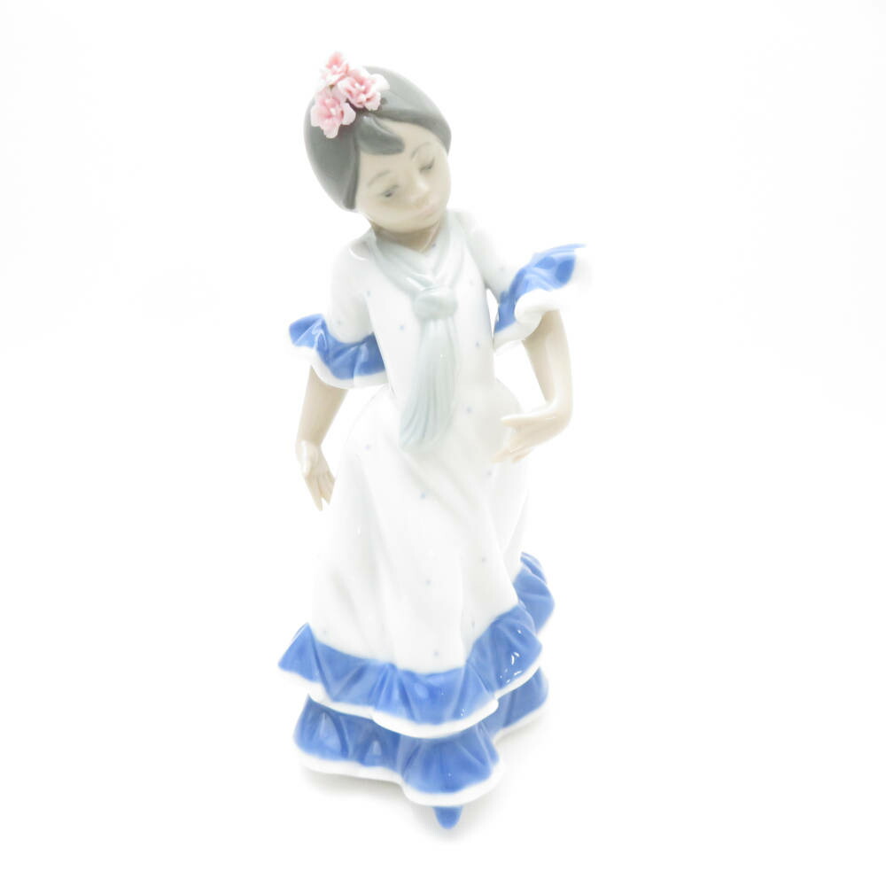 ハワイ限定  NAO リヤドロ フラダンス ハワイ限定 NAO リヤドロ フラダンス - メルカリ