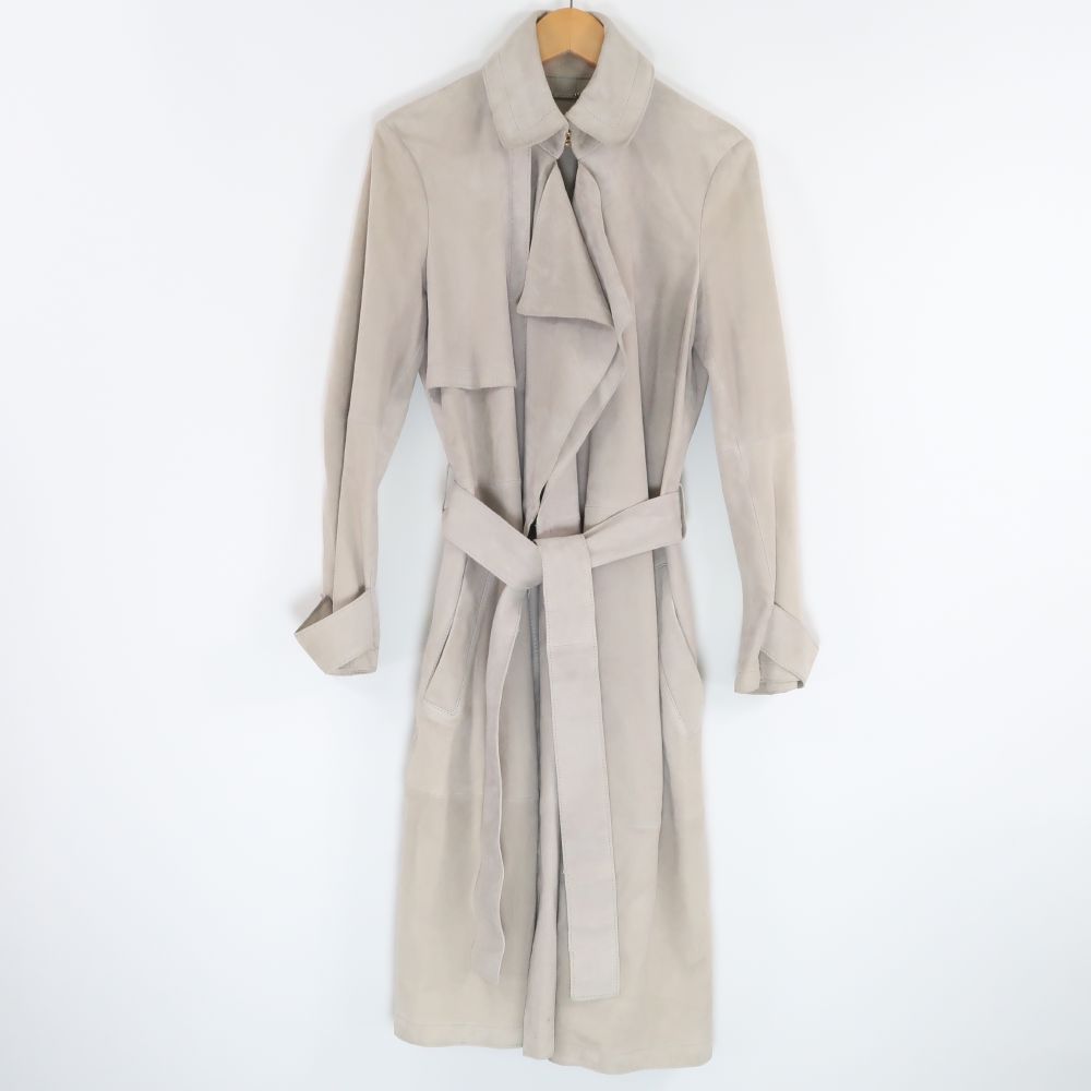 BOSS HUGO BOSS ヒューゴボス 厚地の外套 34 羊革100％ 子ヒツジ スエードクロス 上衣 レディース AO2786A7 【中古】