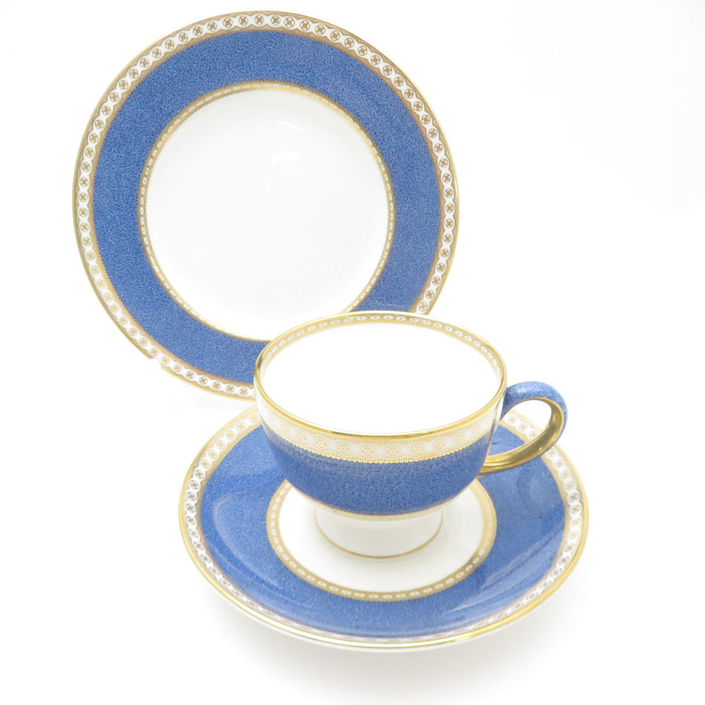 ウェッジウッド黒壺ユーランダー　ターコイズブルーディナープレート美品　廃盤 ウェッジウッド黒壺ユーランダー ターコイズブルーディナー