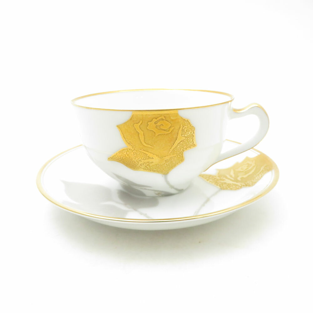 美品 OKURA 大倉陶園 金蝕薔薇 優勝杯＆平円盤 お茶・珈琲兼用 ローズ サクラ色 金彩 SC10834A3 【中古】