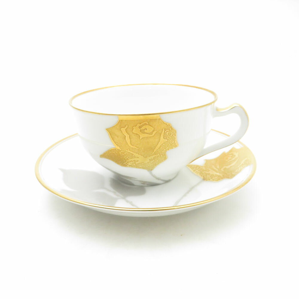 美品 OKURA 大倉陶園 金蝕薔薇 優勝杯＆平円盤 紅茶・珈琲兼用 ローズ サクラ色 金彩 SC10835A3 【中古】