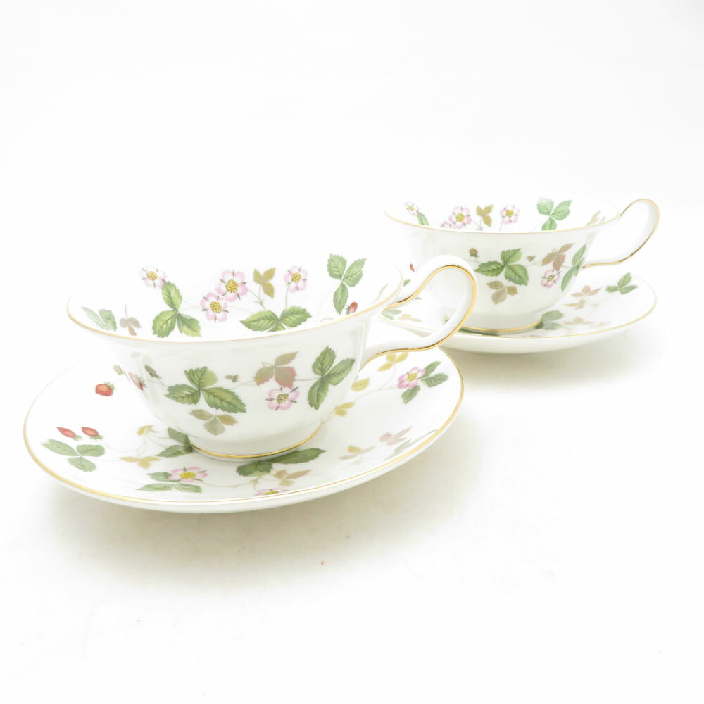 未当てはめる WEDGWOOD ウェッジウッド ワイルドストロベリー 紅茶優勝杯＆平円盤 2客 ありの実 ピオニー 紅茶の葉 SO3911K2 【中古】