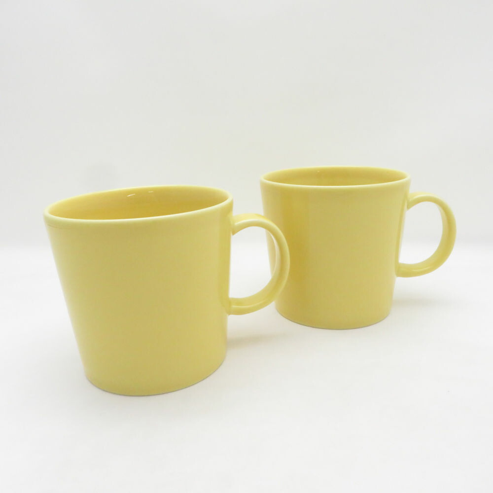 美品 iittala イッタラ ティーマ 黄色 カップ 2点 瀬戸もの 有りの実 廃盤色 滅多に無い レア 水呑み 北欧 SC11223H2 【中古】