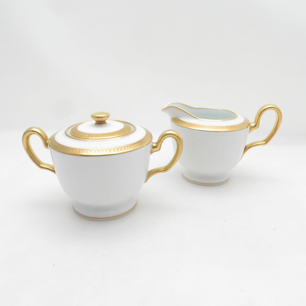美品 OKURA 大倉陶園 片葉金蝕 三盆白ポット クリーマー 2点 書き割り 三盆白 皮膚軟化剤 乳汁 金彩 SU14412U1 【中古】