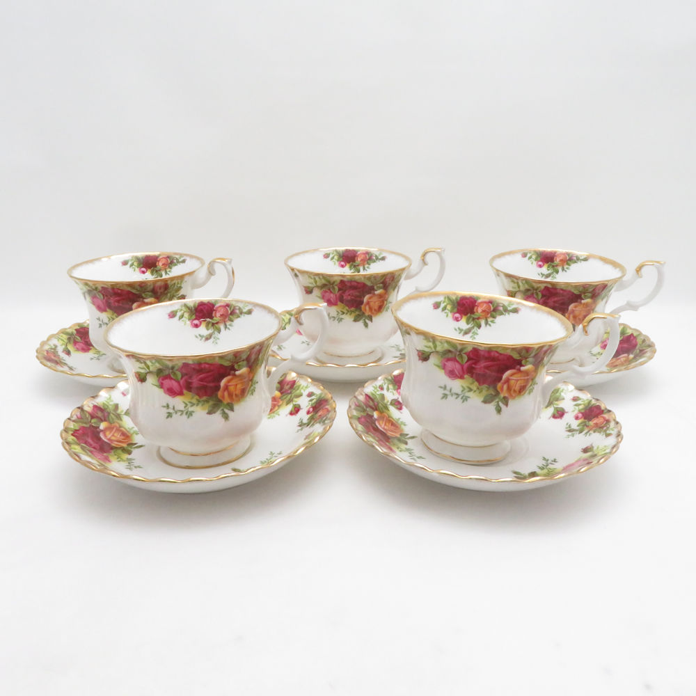 ROYAL ALBERT ロイヤルアルバート オールドカントリーローズ 紅茶優勝杯＆平円盤 5客 仕掛ける 紅茶の葉 連合王国 花柄 金彩 SU14609E1 【中古】