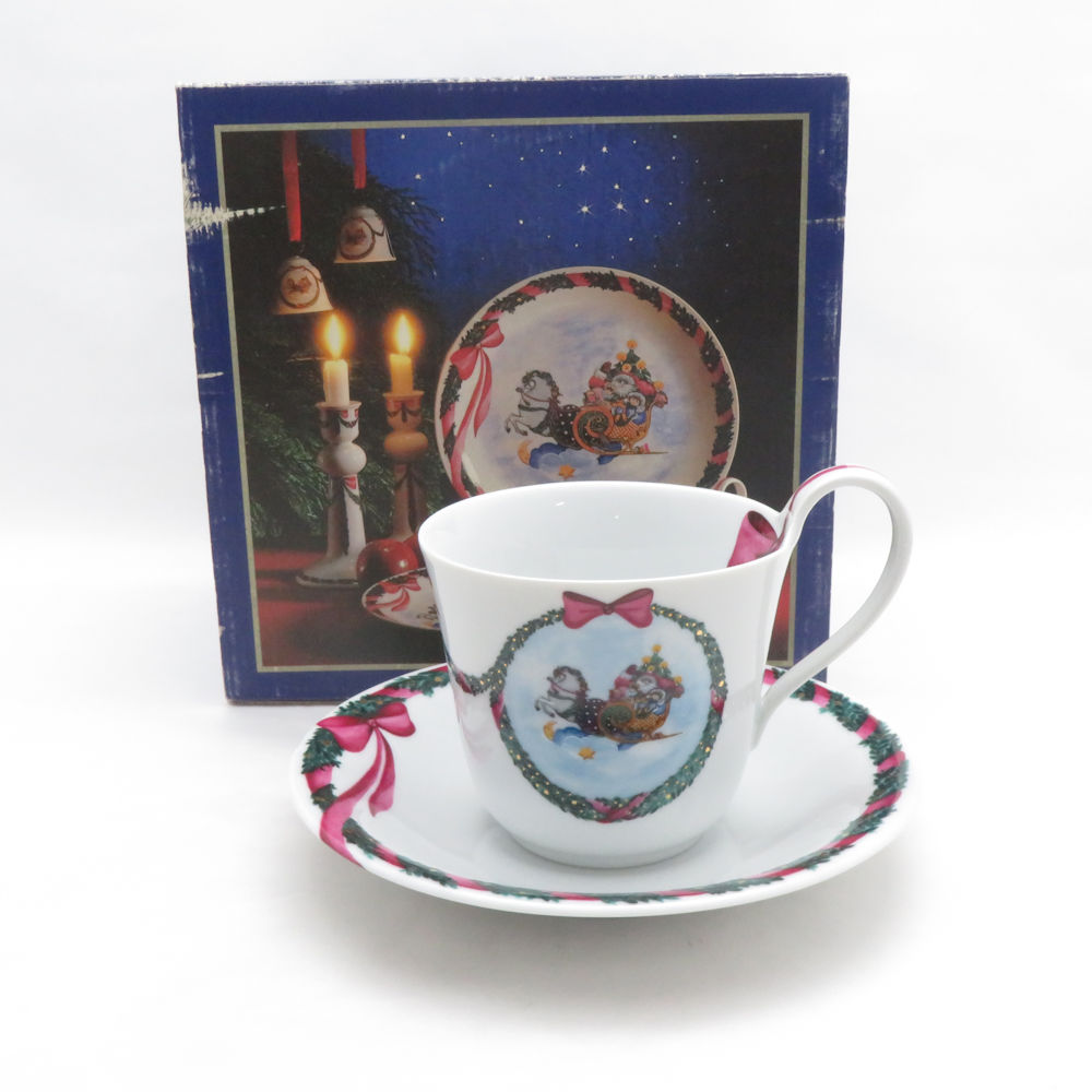 未使用 ROYAL COPENHAGEN ロイヤルコペンハーゲン Jingle Bells ジングルベル ハイハンドルカップ＆ソーサー ティー コーヒー クリスマス 北欧 SU14700E1 【中古】｜reMOVE 店
