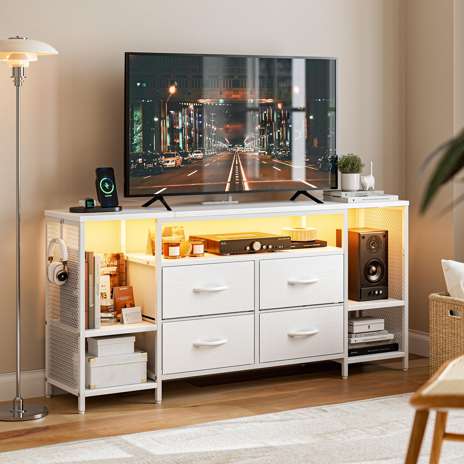 IKIFLY テレビ台 ローボード 収納チェスト ロータイプ 棚付き 引き出し付き ワイドチェスト 大容量 可動棚 オープン 42 32インチ 55型まで対応 省スペース 北欧 おしゃれ ウォールナット 耐荷重50kg 幅135&times;奥行30&times;高さ63cm (｜RENEW