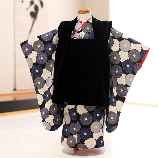 ３才 和服 レンタル ３才 19年入荷 人気の七五三被布セットレンタル 七五三レンタル 結婚式 ３歳 Hifu 和服 Hifu 着物 モダン 簡着付けマニュアル付き フォトブックのサービスも 753 貸衣装 人気 被布 ぽえむ 黒地にレトロモダンな慶花 貸衣裳 着物レンタル