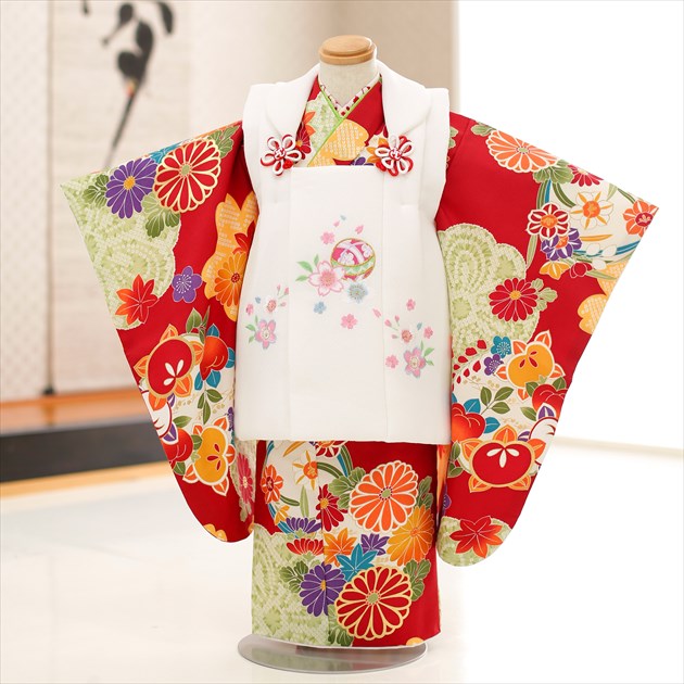 子供着物 和服 3才 赤地に古典縁起の吉祥花 着物 往復送料無料 Hifu レンタル 3歳 被布 753 着物レンタル F1409 被布セット レンタル七五三 かわいい 結婚式 誕生日 モダン 貸衣装 七五三レンタル 人気 女の子