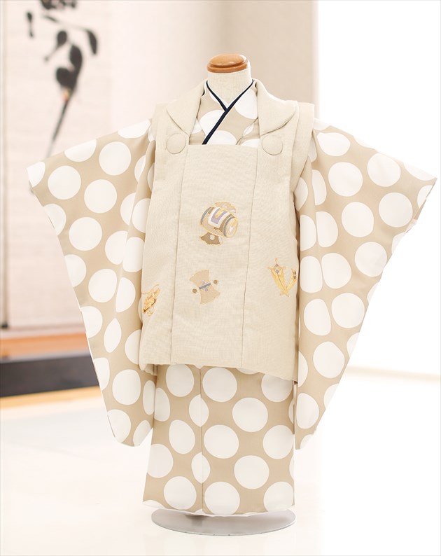 七五三 ３歳 お坊っちゃん お召しもの賃借 df003 厚地の外套仕掛ける賃借 赤ちゃんお召しもの 753賃借 貸お召しもの でき事 御芽出度 三歳 2021 一般受け 男 初詣 生まれ落ちる日 愛くるしげ 「花わらべ」ベージュ表現スタイル×水玉飾りつけ【賃借】